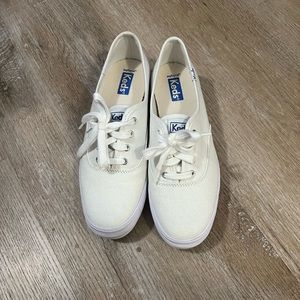 Keds Plaform Canvas Sneaker Size:7